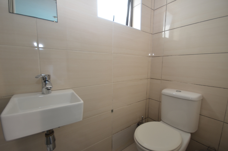 Commercial Property for Sale in Amalinda Eastern Cape
